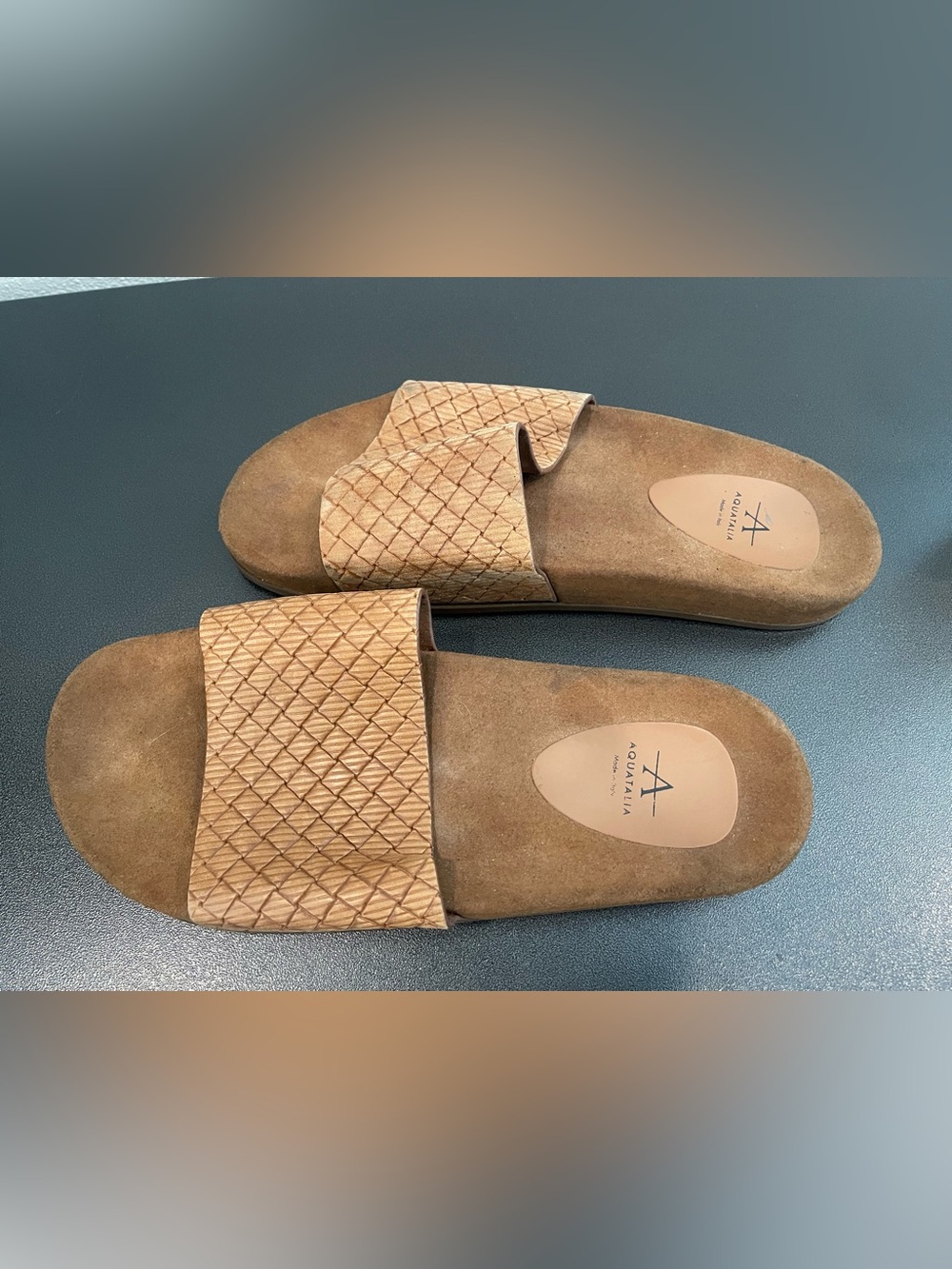 Aquatalia Men’s Brown Leather Slip-On Sandals
